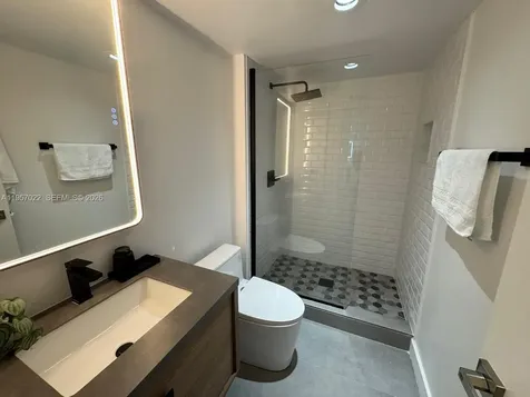 3731 N Country Club Drive Aventura FL 33180