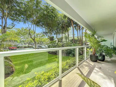 3731 N Country Club Drive Aventura FL 33180