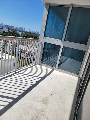 2655 Collins Avenue Miami Beach FL 33140