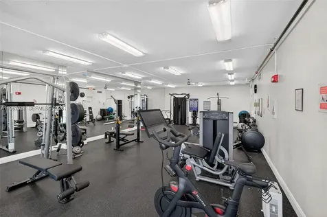 2655 Collins Avenue Miami Beach FL 33140