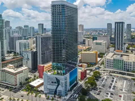 Miami FL 33132