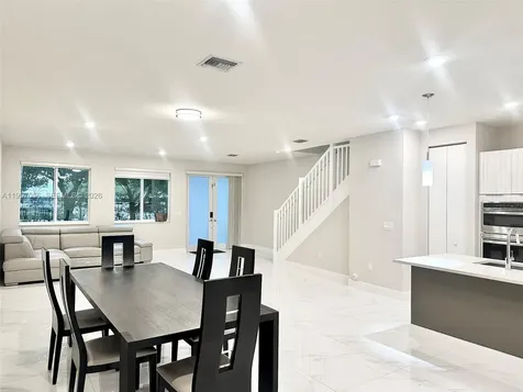 10420 NW 67th Street Doral FL 33178