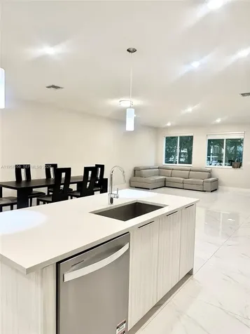 10420 NW 67th Street Doral FL 33178