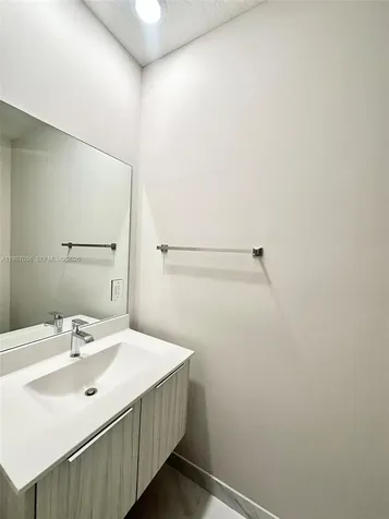 10420 NW 67th Street Doral FL 33178