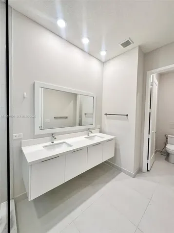 10420 NW 67th Street Doral FL 33178