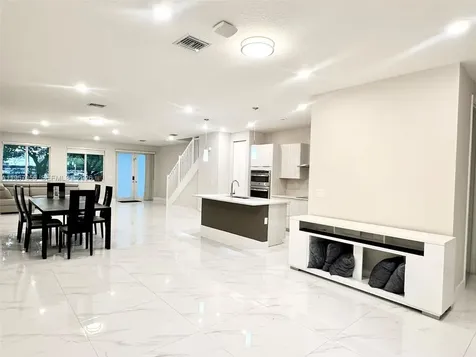 10420 NW 67th Street Doral FL 33178
