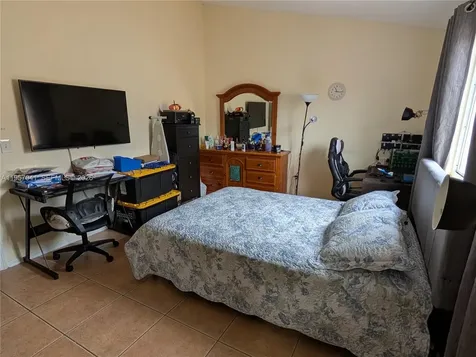 6205 Kendale Lakes Circle Miami FL 33183