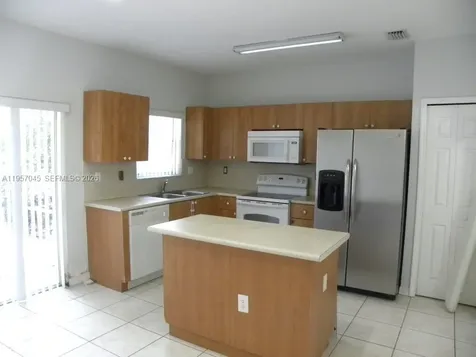 1617 SE 30th Street Homestead FL 33035