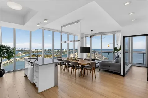 888 Biscayne Boulevard Miami FL 33132