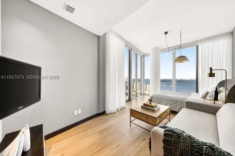 888 Biscayne Boulevard Miami FL 33132