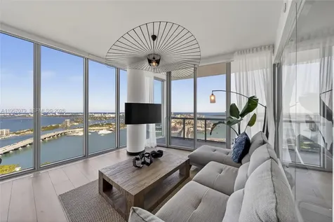 888 Biscayne Boulevard Miami FL 33132