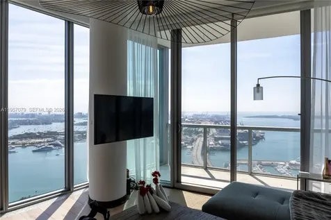 888 Biscayne Boulevard Miami FL 33132