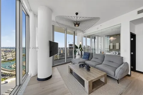 888 Biscayne Boulevard Miami FL 33132
