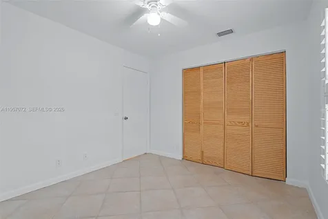 332 Bridgeton Road Weston FL 33326
