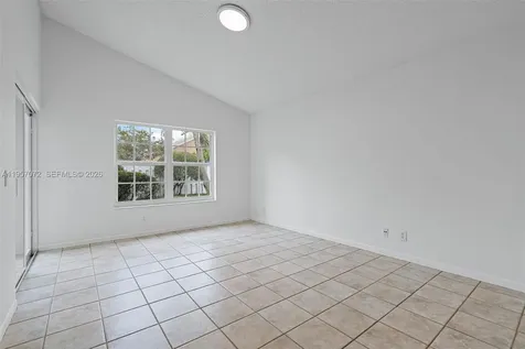 332 Bridgeton Road Weston FL 33326