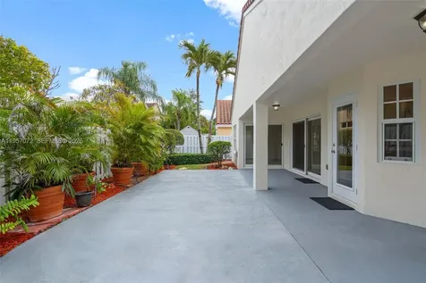 332 Bridgeton Road Weston FL 33326