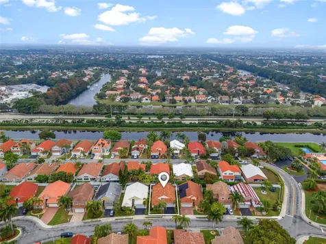 332 Bridgeton Road Weston FL 33326