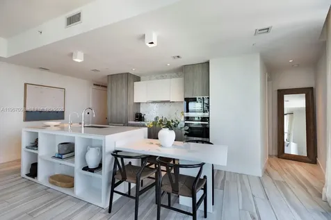 2900 NE 7th Avenue Miami FL 33137