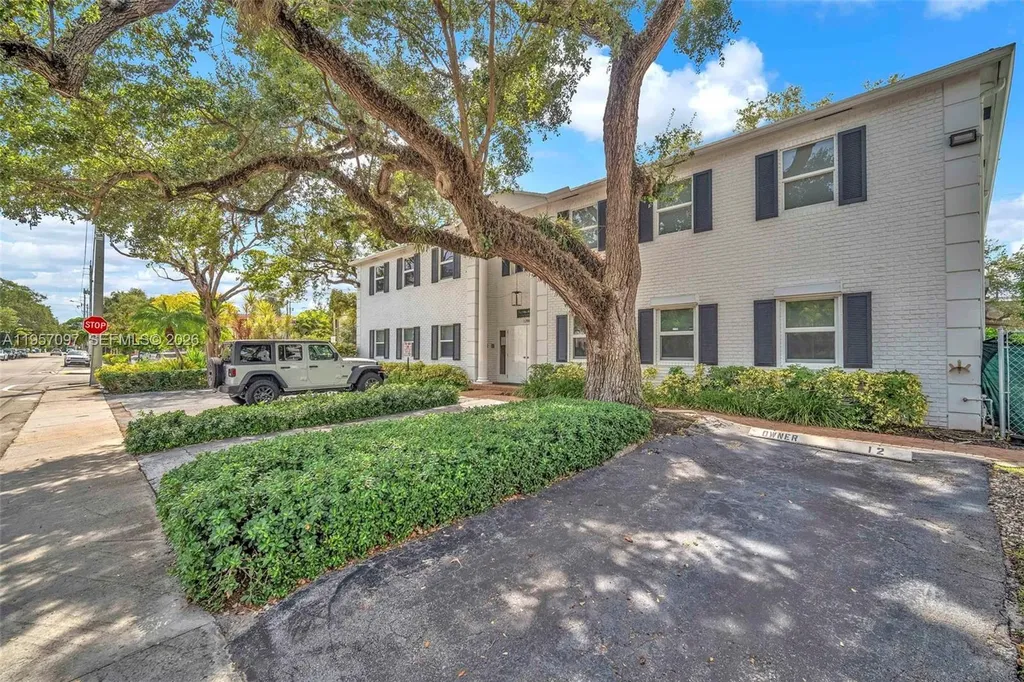 1280 SE 2nd Court Fort Lauderdale FL 33301