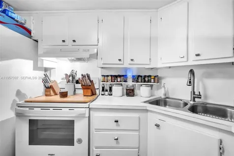 1280 SE 2nd Court Fort Lauderdale FL 33301
