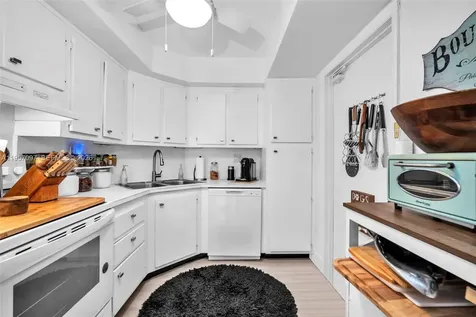 1280 SE 2nd Court Fort Lauderdale FL 33301