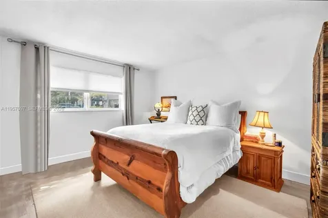 1280 SE 2nd Court Fort Lauderdale FL 33301