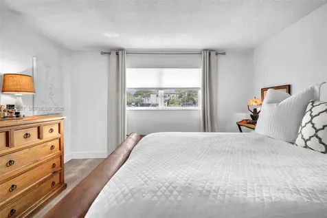 1280 SE 2nd Court Fort Lauderdale FL 33301