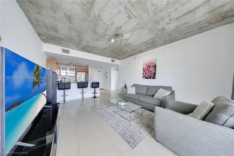 3250 NE 1st Avenue Miami FL 33137