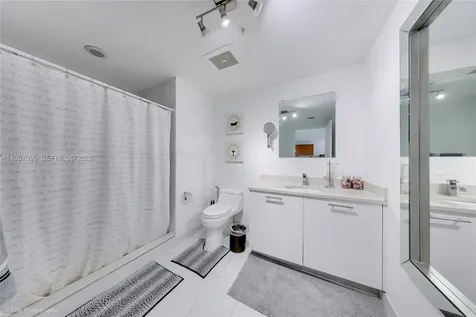 3250 NE 1st Avenue Miami FL 33137