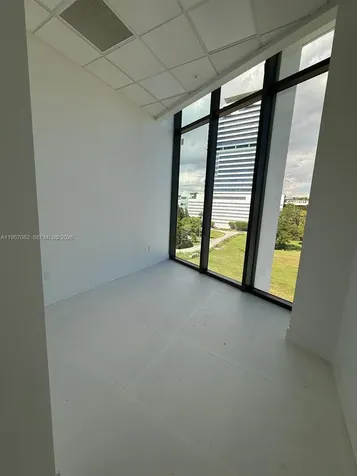Aventura FL 33180