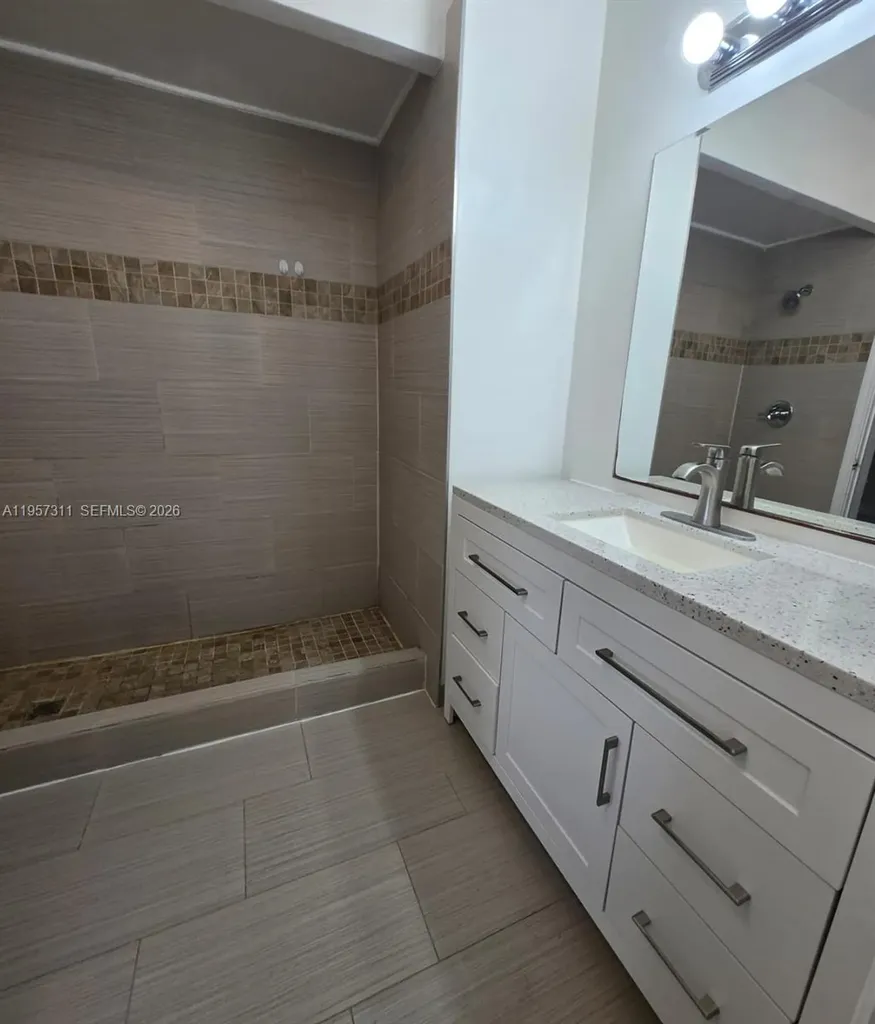 2424 SE 17th Causeway Fort Lauderdale FL 33316