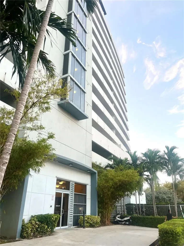 36 NW 6th Avenue Miami FL 33128