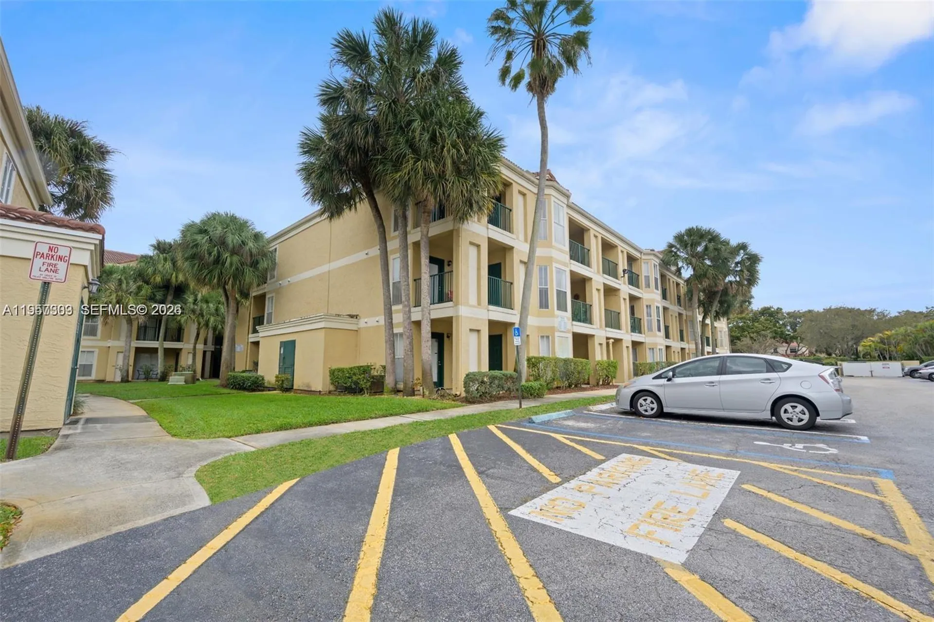 777 Riverside Drive Coral Springs FL 33071