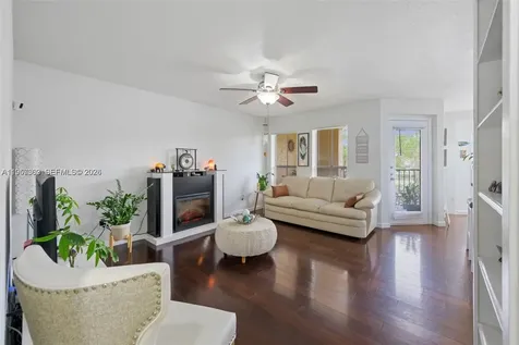 777 Riverside Drive Coral Springs FL 33071