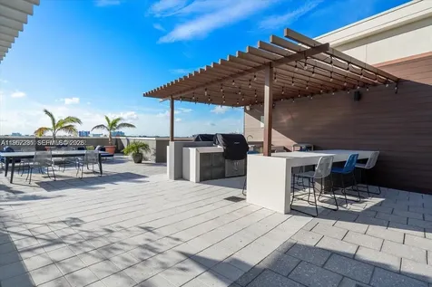 3250 NE 1st Avenue Miami FL 33137