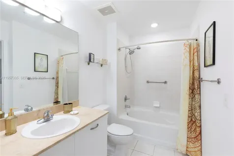 2275 Biscayne Boulevard Miami FL 33137