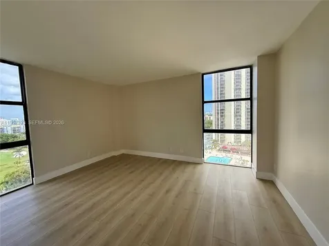 20335 W Country Club Drive Aventura FL 33180