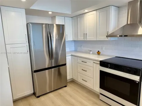 20335 W Country Club Drive Aventura FL 33180