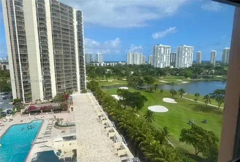 20335 W Country Club Drive Aventura FL 33180