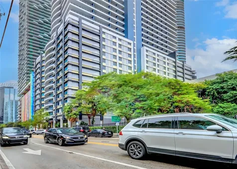 60 SW 13th Street Miami FL 33130