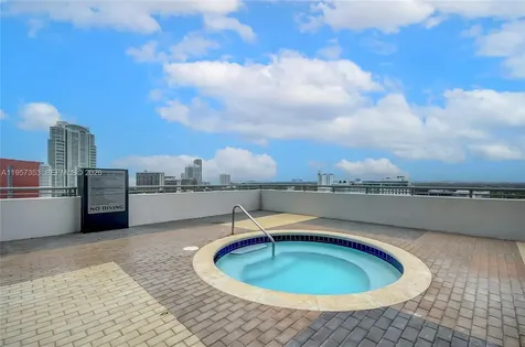 60 SW 13th Street Miami FL 33130