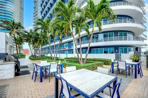 60 SW 13th Street Miami FL 33130
