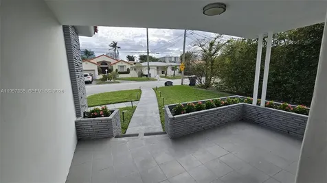 9348/9356 Byron Avenue Surfside FL 33154