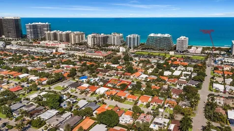 9348/9356 Byron Avenue Surfside FL 33154