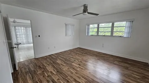 9348/9356 Byron Avenue Surfside FL 33154