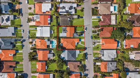 9348/9356 Byron Avenue Surfside FL 33154