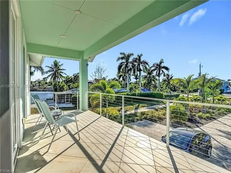 27520 Big Bend Road Bonita Springs FL 34134
