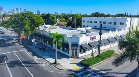 1782 SW 8 Street Miami FL 33174