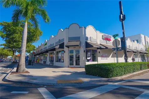 1782 SW 8 Street Miami FL 33174