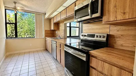 6800 Cypress Road Plantation FL 33317
